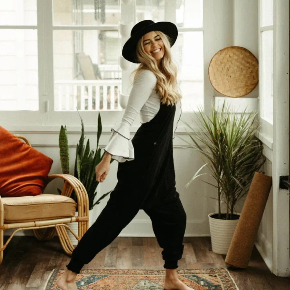 Black Bundle: Jumpsuit + Miami Jogger + Savannah Harem Pants - Picture 7 of 12
